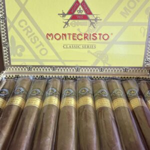 Montecristo Classic Series single