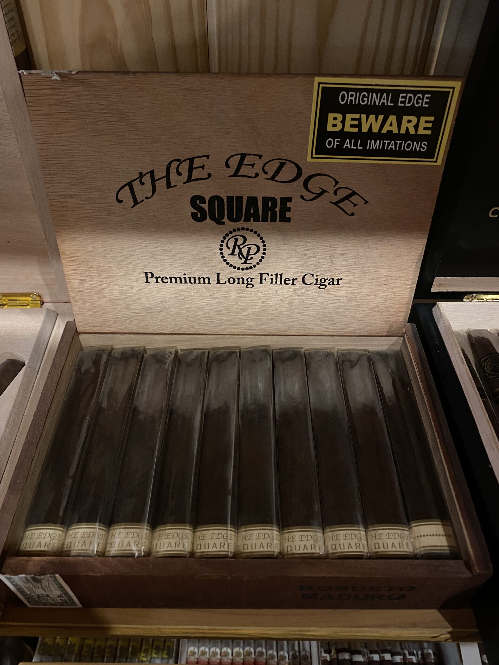 Rocky Patel The Edge Square (20)
