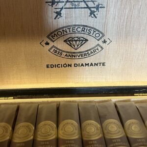 Montecristo 1935 Anniversary Singles