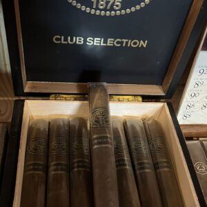 Romeo y Julieta Medallas de Oro Singles