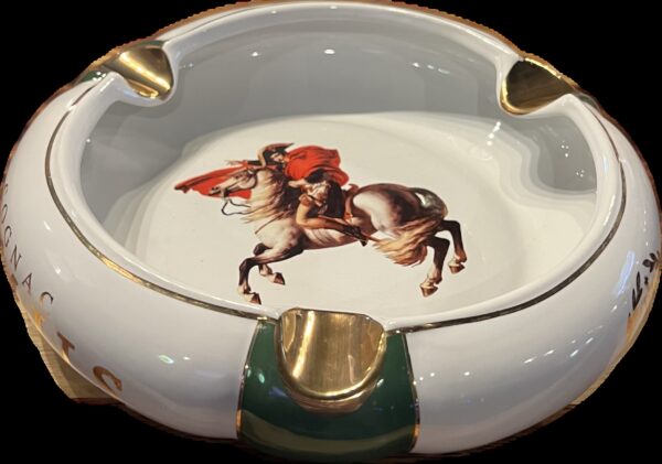 Camus Ashtray (white)